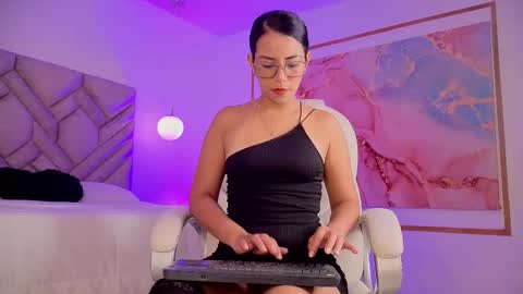 Keily online show from 10-30-25, 11:44