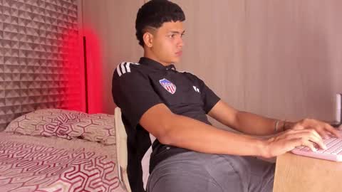 Snapshot of keinner_bigdick chatting on 03-12-26, 10:49 KEINNER online show from 03-12-26, 10:49