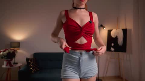 Snapshot of keira_knight chatting on 11-06-25, 10:10 keira_knight online show from 11-06-25, 10:10