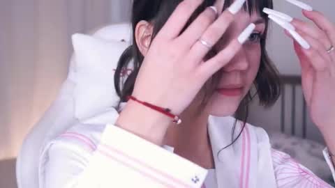 Kira online show from 11-27-25, 06:54