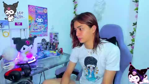 Snapshot of keita_moon chatting on 03-03-25, 12:37 Keita moon online show from 03-03-25, 12:37