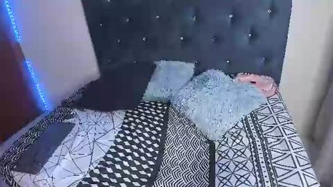 Snapshot of keitch_cute chatting on 07-09-26, 01:37 keitch_cute online show from 07-09-26, 01:37