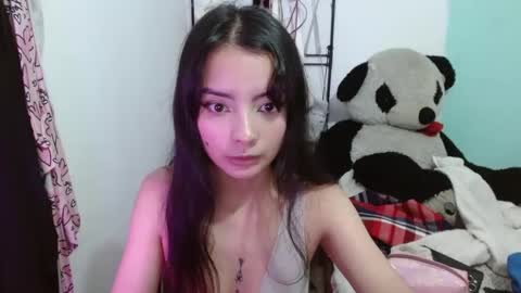 Snapshot of keity_russo03 chatting on 10-06-25, 08:17 annie rosse16 online show from 10-06-25, 08:17