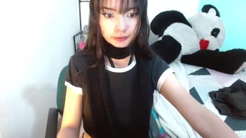 annie rosse16 online show from 10-30-25, 04:08