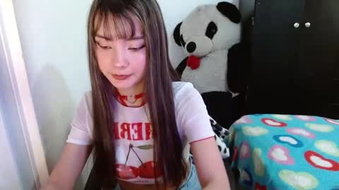 Snapshot of keity_russo03 chatting on 04-21-26, 08:34 annie rosse16 online show from 04-21-26, 08:34