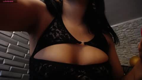 Snapshot of keizy_conte chatting on 04-02-26, 01:09 K E I Z Y online show from 04-02-26, 01:09