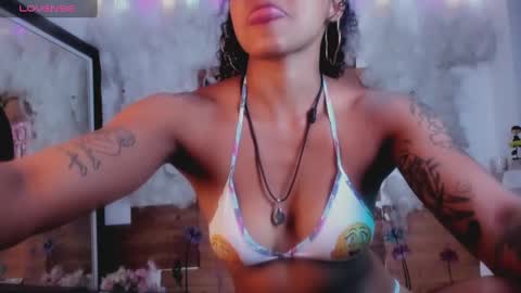 kelly__thomson online show from 02-06-25, 09:49