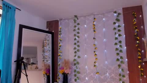 kelly__thomson online show from 04-09-26, 01:49