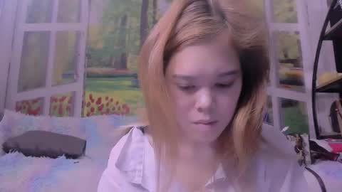 Snapshot of kelly_baby2005 chatting on 02-08-26, 05:33 Kelly online show from 02-08-26, 05:33