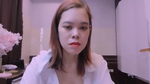 Kelly online show from 04-06-26, 02:42