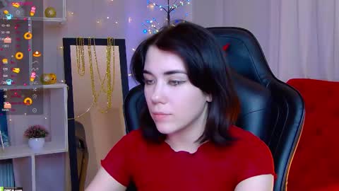 Snapshot of kelly_fooxx chatting on 12-17-25, 09:37 Kelly online show from 12-17-25, 09:37