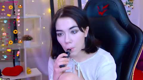 Snapshot of kelly_fooxx chatting on 12-20-25, 12:01 Kelly online show from 12-20-25, 12:01