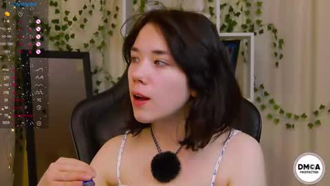 Snapshot of kelly_fooxx chatting on 01-10-26, 12:07 Kelly online show from 01-10-26, 12:07