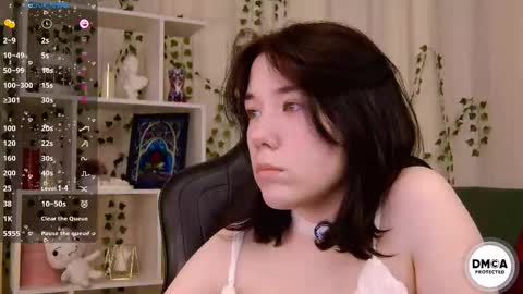 Snapshot of kelly_fooxx chatting on 02-08-26, 11:35 Kelly online show from 02-08-26, 11:35