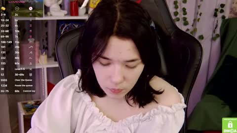 Snapshot of kelly_fooxx chatting on 03-08-26, 11:14 Kelly online show from 03-08-26, 11:14