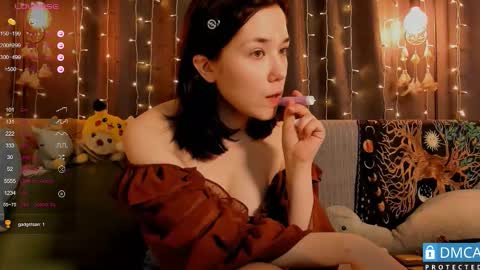 Snapshot of kelly_fooxx chatting on 03-23-26, 12:20 Kelly online show from 03-23-26, 12:20