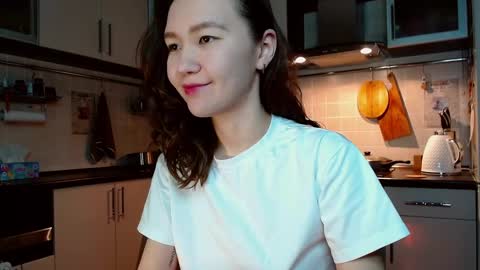 Snapshot of kelly_yon chatting on 03-12-25, 09:03 Kelly online show from 03-12-25, 09:03