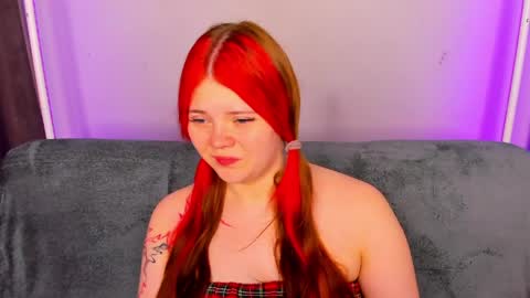 Snapshot of kellyfiery chatting on 05-07-26, 07:03 Kellyfiery online show from 05-07-26, 07:03