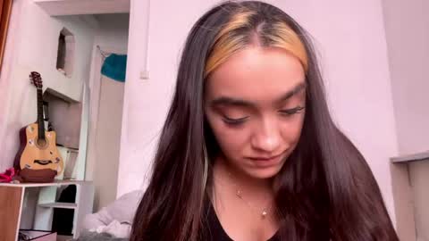 Snapshot of kellyleinonen chatting on 06-04-26, 11:49 Kelly online show from 06-04-26, 11:49