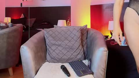 Kelly  online show from 03-08-25, 02:55