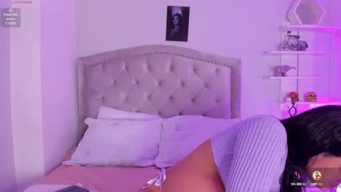 Snapshot of kellymillian_ chatting on 01-08-25, 02:46 kellyMillian online show from 01-08-25, 02:46