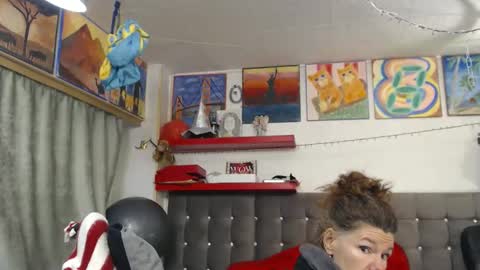 kelly online show from 02-12-26, 10:38