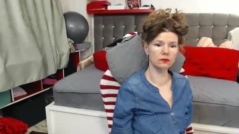 kelly online show from 04-04-26, 06:11