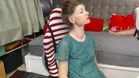 kelly online show from 05-14-26, 01:56
