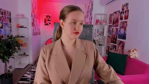 kelly online show from 10-03-25, 09:50