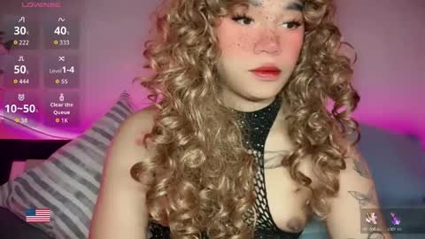 Snapshot of kellysexxie chatting on 03-17-26, 09:23 Kelly Smith online show from 03-17-26, 09:23
