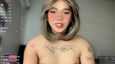 Snapshot of kellysexxie chatting on 04-05-26, 06:21 Kelly Smith online show from 04-05-26, 06:21