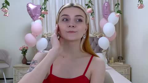 Kelly Stoneys online show from 03-04-25, 08:38