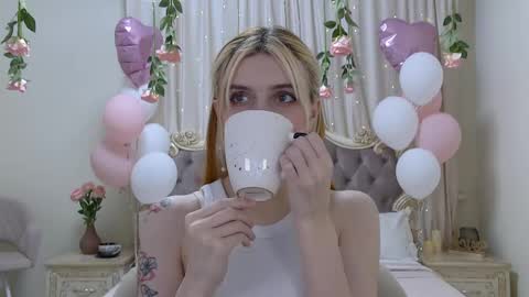 Kelly Stoneys online show from 03-07-25, 12:01