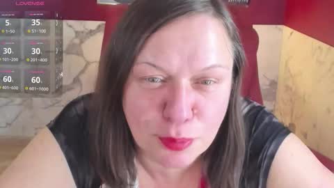 Kelly online show from 09-26-25, 06:28