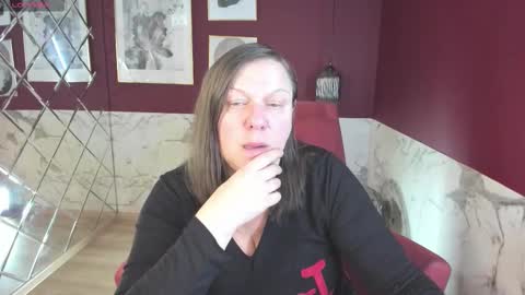 Kelly online show from 12-18-25, 05:24