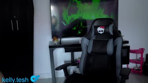 Kelly online show from 11-20-25, 04:40