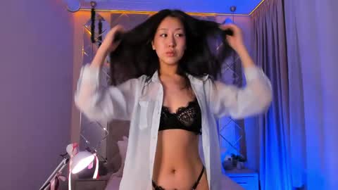 Snapshot of kellyy_bern chatting on 05-03-26, 01:00 kellyy_bern online show from 05-03-26, 01:00