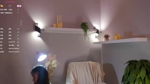 Snapshot of kellyy_bern chatting on 05-14-26, 01:12 kellyy_bern online show from 05-14-26, 01:12