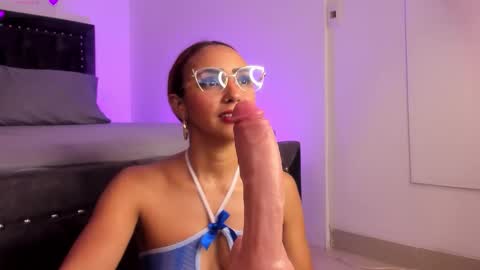 Snapshot of kelsey_foxyy chatting on 03-26-26, 12:22 Kelsey online show from 03-26-26, 12:22