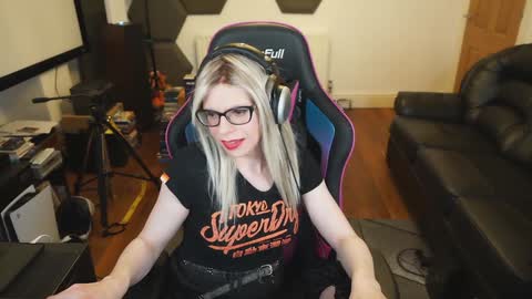 kelseycobalt online show from 01-17-25, 01:04