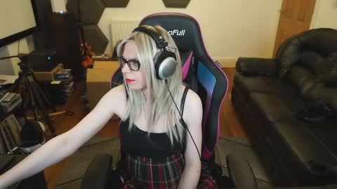 kelseycobalt online show from 02-02-25, 01:12