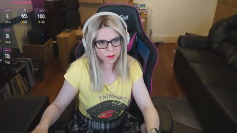 kelseycobalt online show from 12-19-25, 09:44