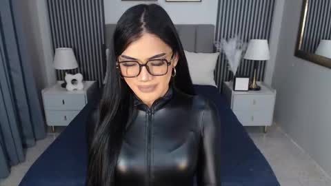 kelsie_silva online show from 10-25-25, 01:24