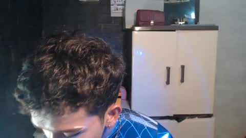 Snapshot of ken_bigcockxx chatting on 02-10-25, 01:33 Ken online show from 02-10-25, 01:33