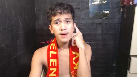 Snapshot of ken_bigcockxx chatting on 02-26-25, 12:58 Ken online show from 02-26-25, 12:58