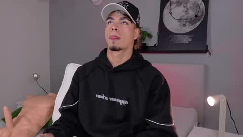   online show from 03-25-26, 11:16