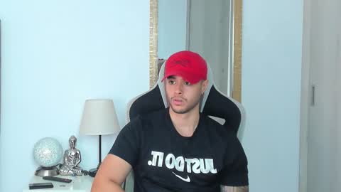 Snapshot of ken_mailik chatting on 01-06-26, 03:32 ken_mailik online show from 01-06-26, 03:32