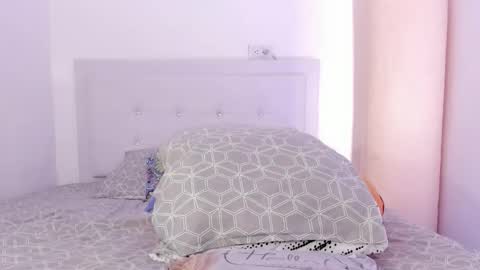 Julian Rivera   online show from 11-08-25, 05:23