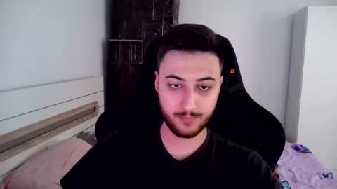Snapshot of kenan_10 chatting on 05-16-26, 02:38 kenan online show from 05-16-26, 02:38