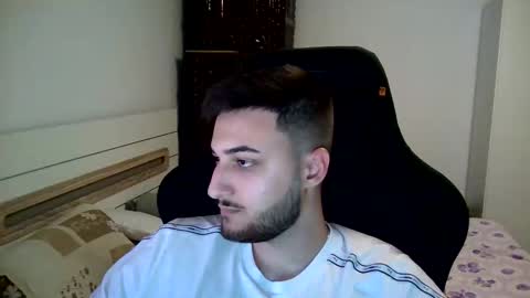 Snapshot of kenan_10 chatting on 06-01-26, 09:16 kenan online show from 06-01-26, 09:16